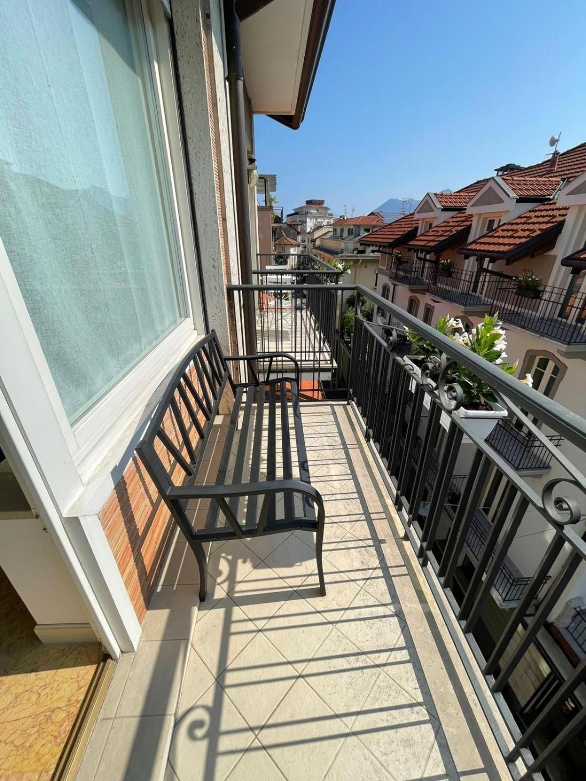 Family Apartment Vista Lago Stresa Ngoại thất bức ảnh
