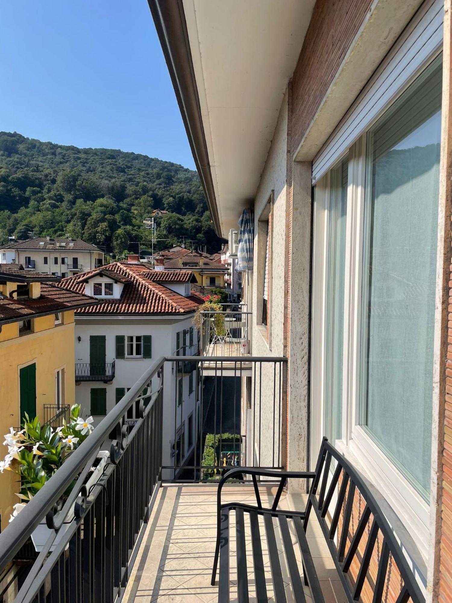 Family Apartment Vista Lago Stresa Ngoại thất bức ảnh